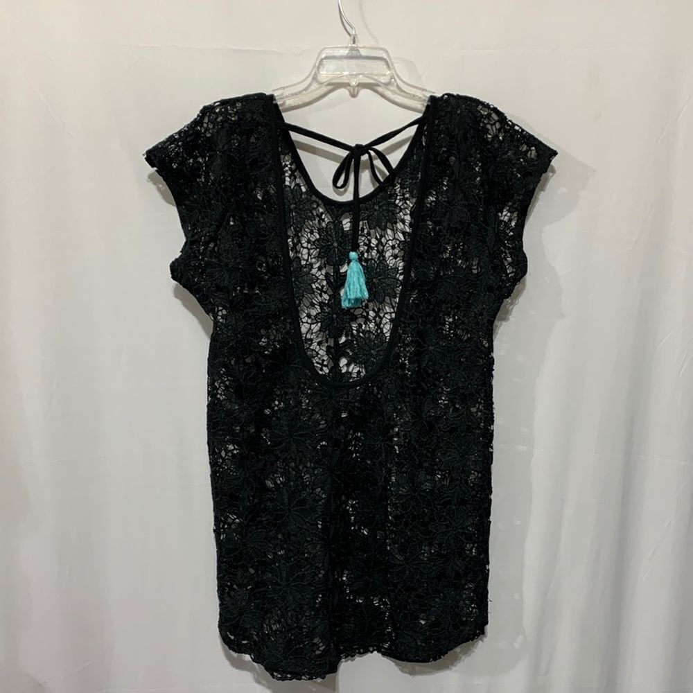 XHILIRATION swim cover lace deep U back tie back with fringe women’s sz Small